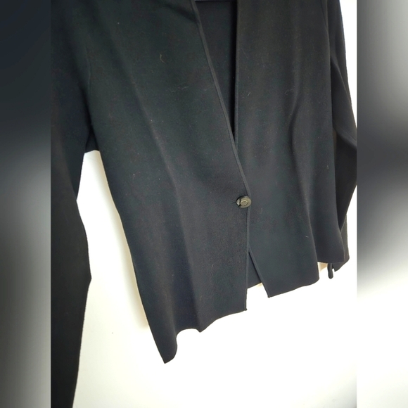 CARLISLE black knit long sleeve collared cardigan with one button | small - Picture 5 of 5